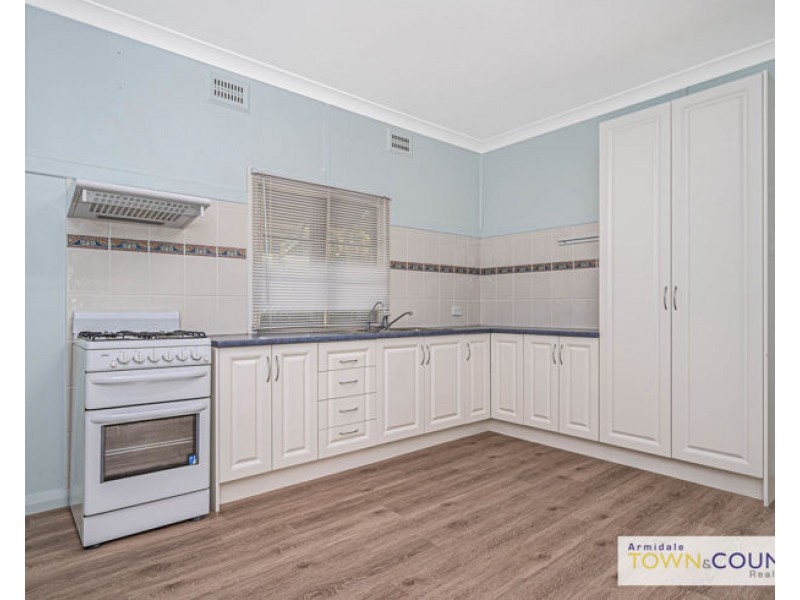 176 Barney Street, Armidale NSW 2350