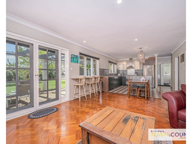 32 Pine Forest Road, Armidale NSW 2350