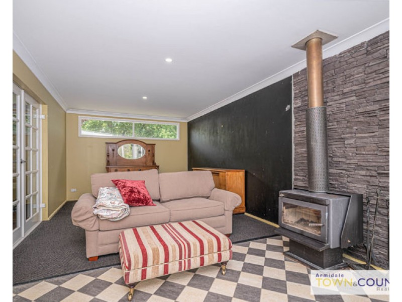 32 Pine Forest Road, Armidale NSW 2350