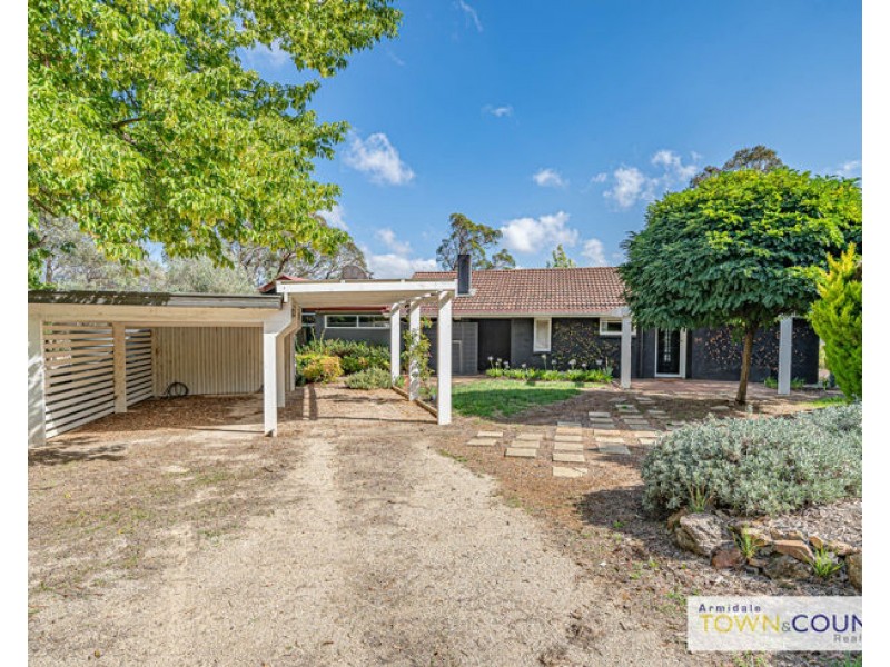 32 Pine Forest Road, Armidale NSW 2350