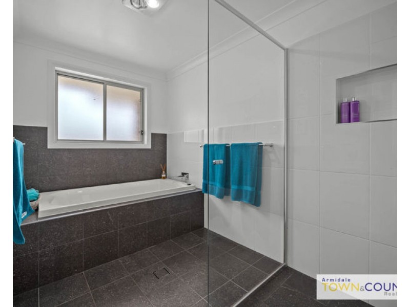 6-8 Nelson Place, Armidale NSW 2350