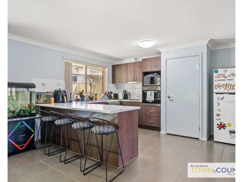 14 Earle Page Drive, Armidale NSW 2350