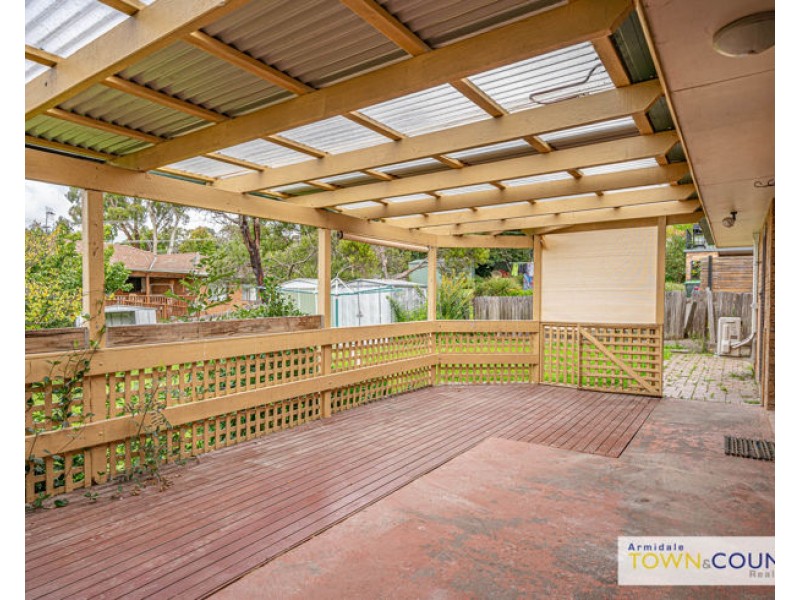 14 Yallambee Avenue, Armidale NSW 2350