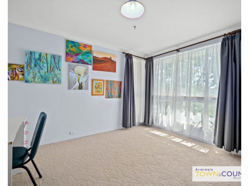 10 John Street, Uralla NSW 2358