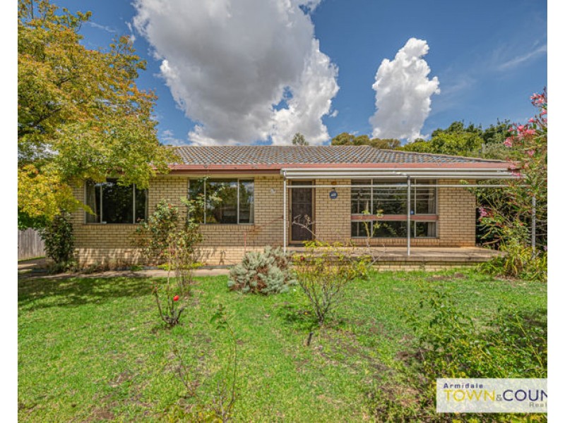 38 Grafton Road, Armidale NSW 2350