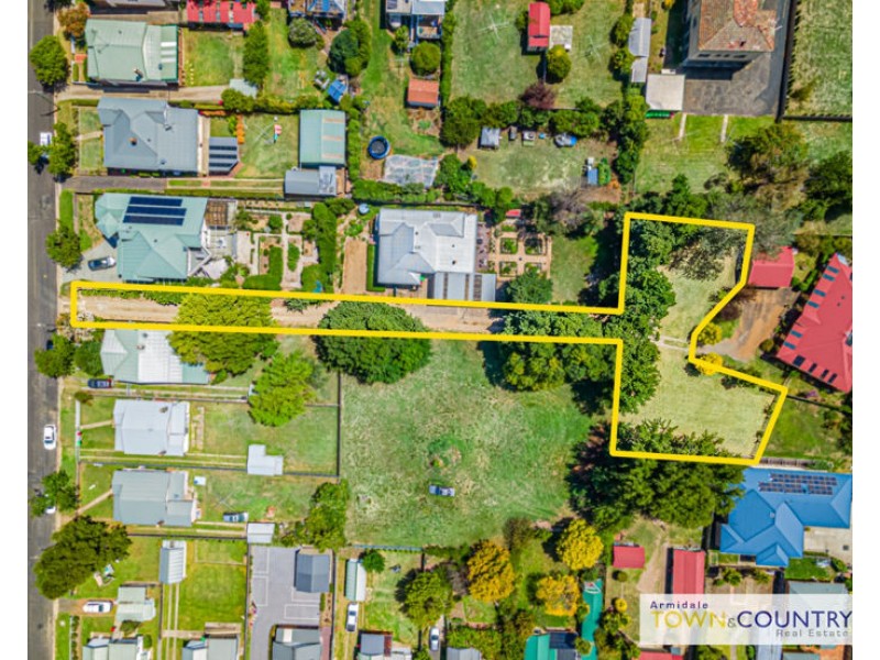 107B Kirkwood Street, Armidale NSW 2350