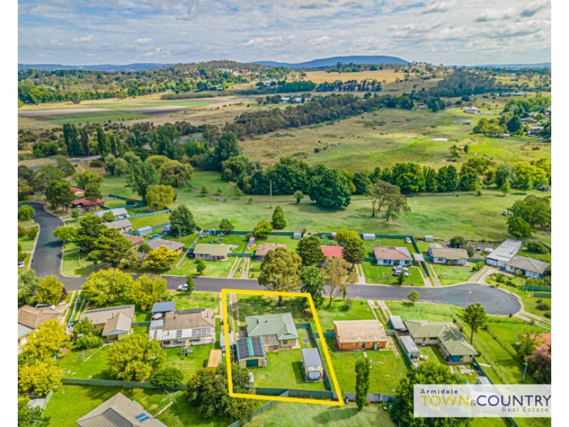 7 McIntosh Crescent, Armidale NSW 2350