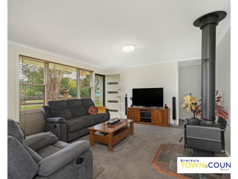 7 McIntosh Crescent, Armidale NSW 2350