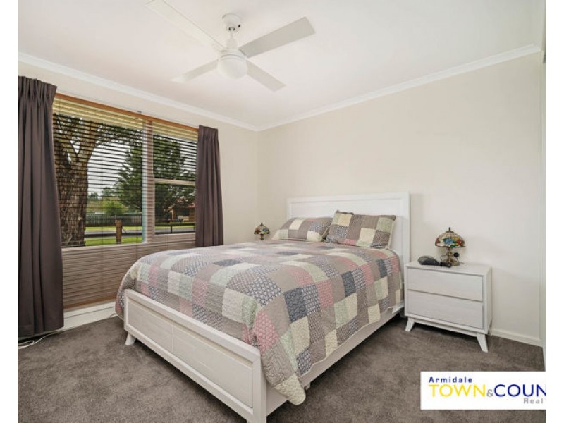 7 McIntosh Crescent, Armidale NSW 2350