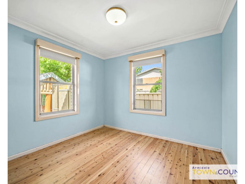 190 Barney Street, Armidale NSW 2350