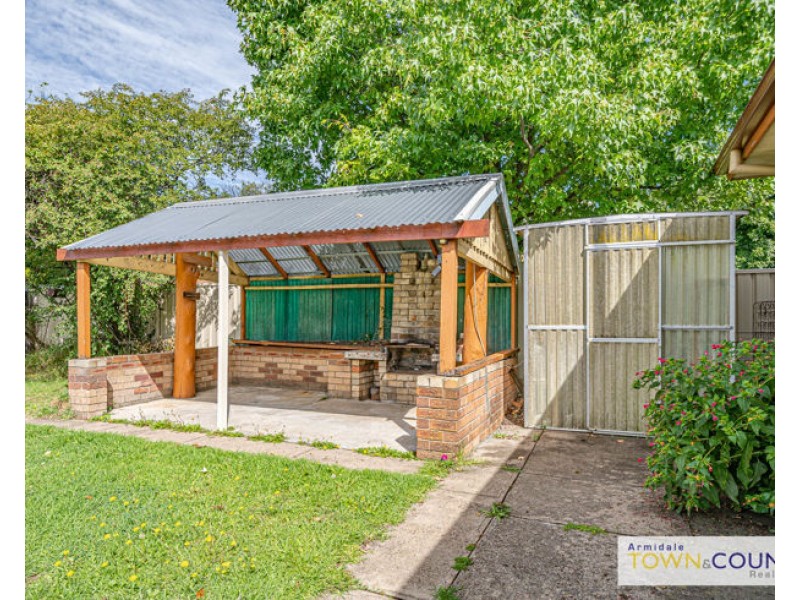 190 Barney Street, Armidale NSW 2350