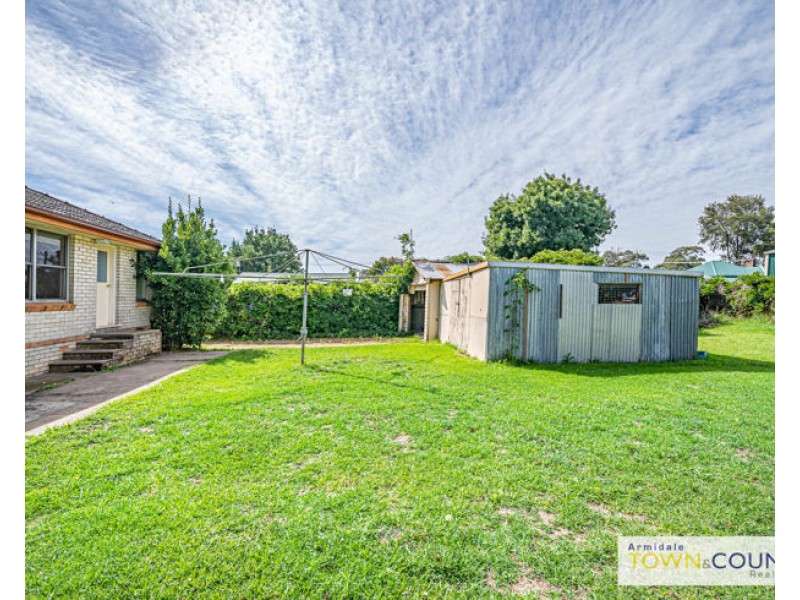 190 Barney Street, Armidale NSW 2350