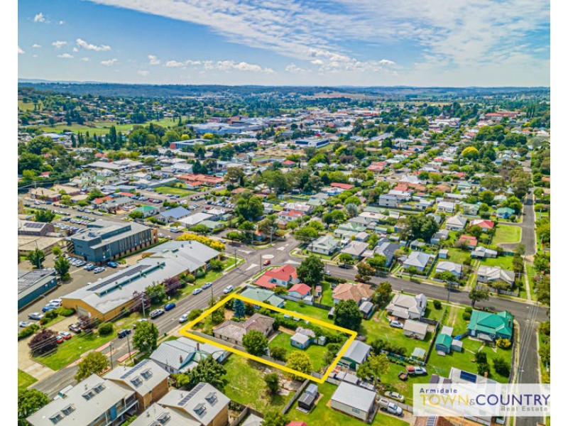 190 Barney Street, Armidale NSW 2350