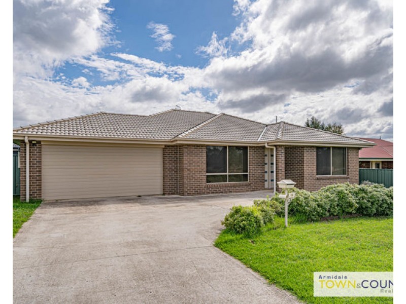 26 Link Road, Armidale NSW 2350