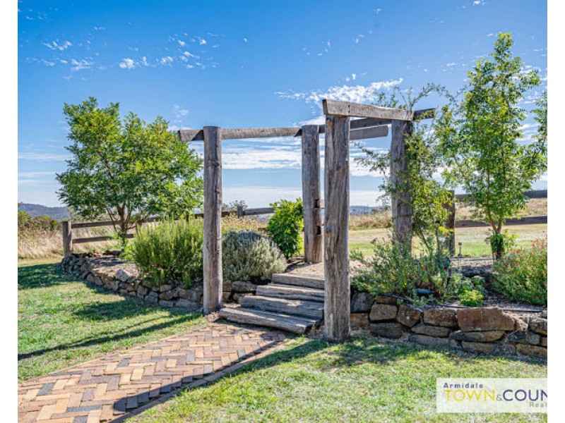 27 Stringybark Ridge Road, Armidale NSW 2350