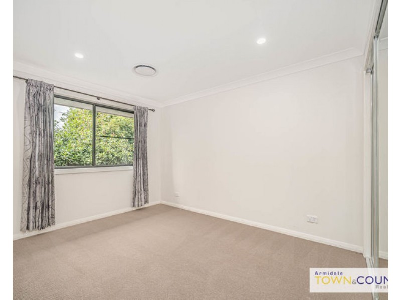 23 Holmfield Drive, Armidale NSW 2350