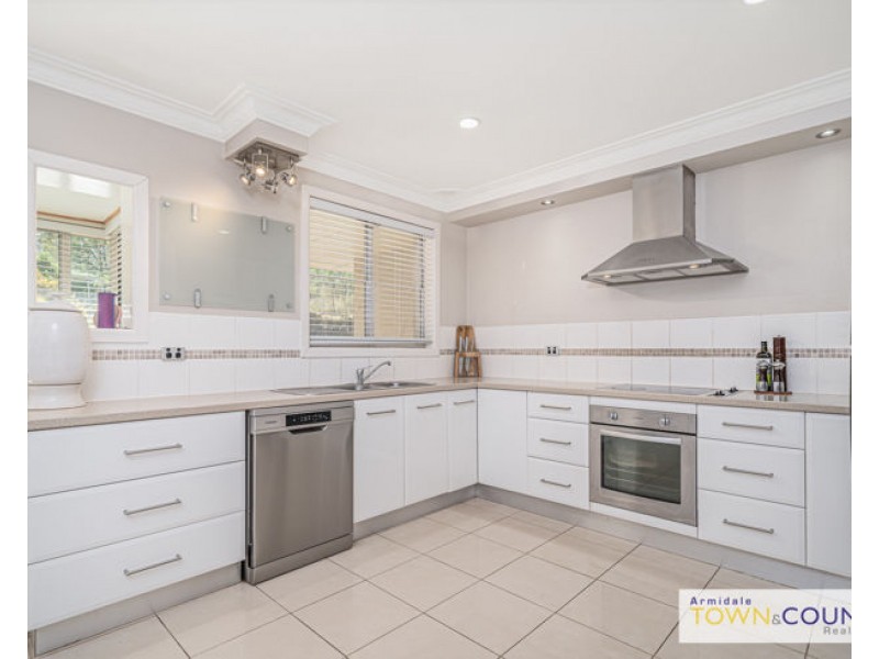 122 Cookes Road, Armidale NSW 2350