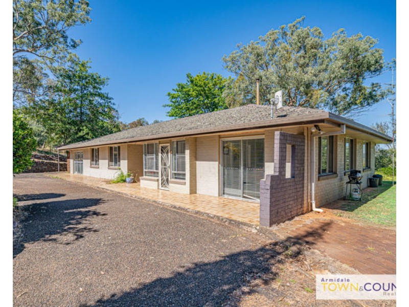122 Cookes Road, Armidale NSW 2350