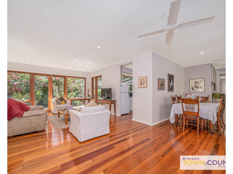 1 Bona Vista Road, Armidale NSW 2350