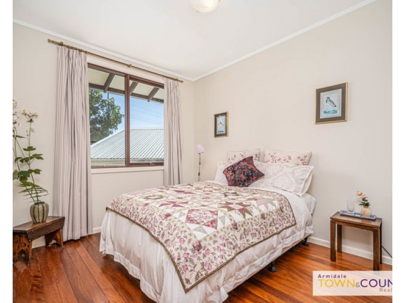 1 Bona Vista Road, Armidale NSW 2350