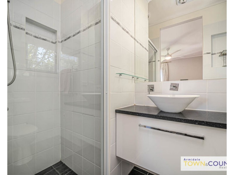 1 Bona Vista Road, Armidale NSW 2350