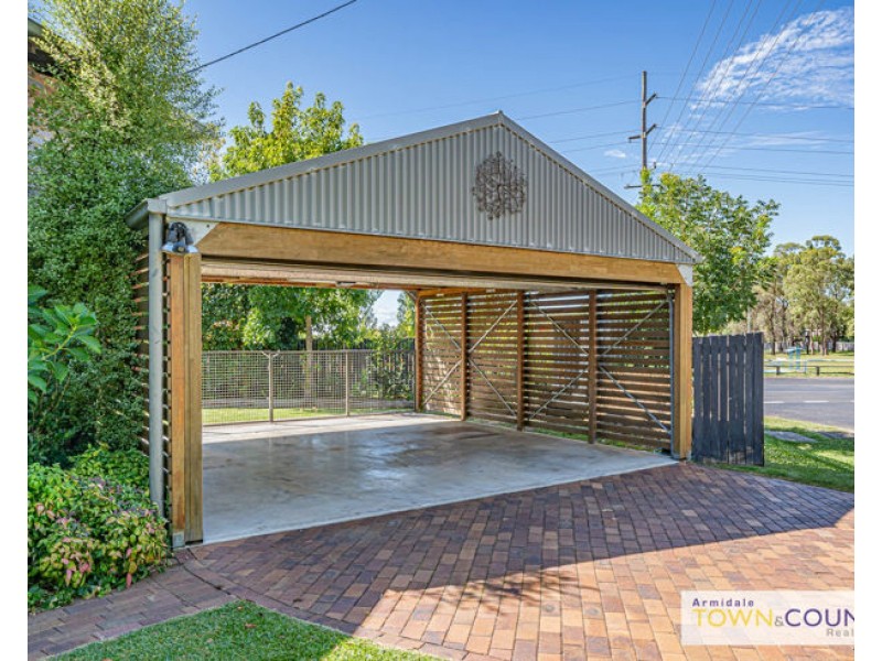 1 Bona Vista Road, Armidale NSW 2350