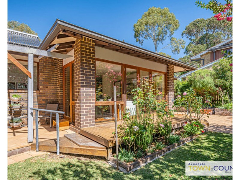 1 Bona Vista Road, Armidale NSW 2350