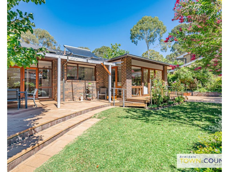 1 Bona Vista Road, Armidale NSW 2350