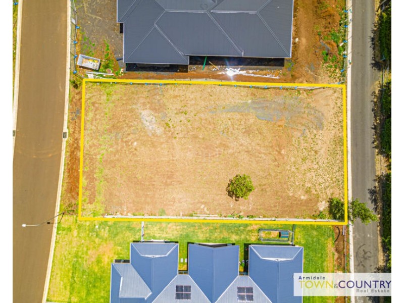 13 Melba Place, Armidale NSW 2350