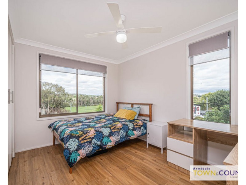8 198 Donnelly Street, Armidale NSW 2350