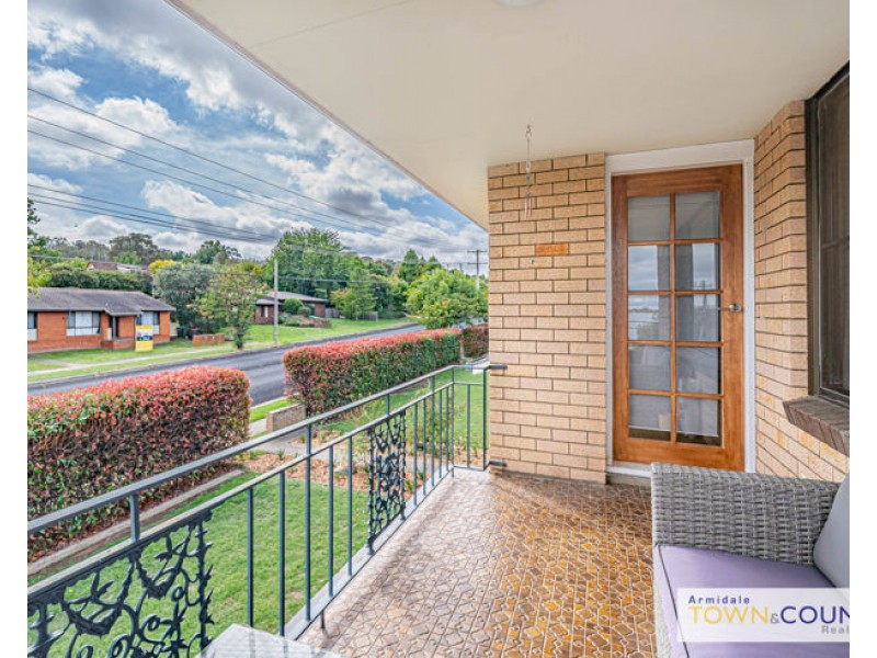 8 198 Donnelly Street, Armidale NSW 2350