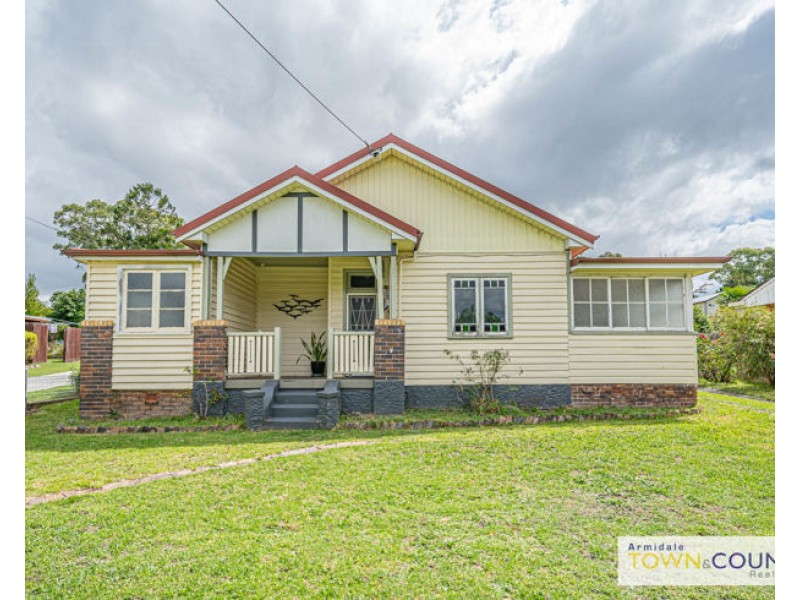 32 Faulkner Street, Armidale NSW 2350