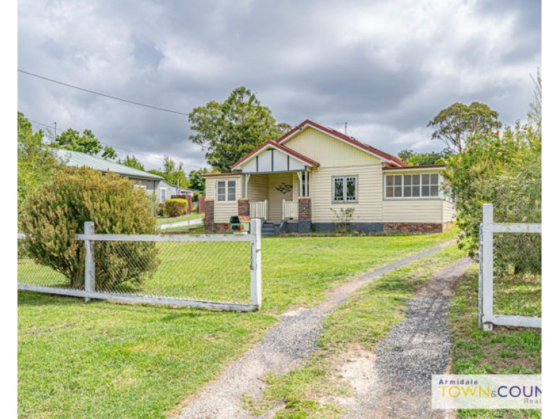 32 Faulkner Street, Armidale NSW 2350