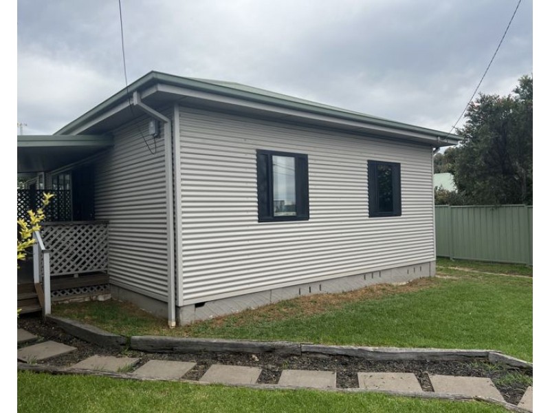 236 Mann Street, Armidale NSW 2350
