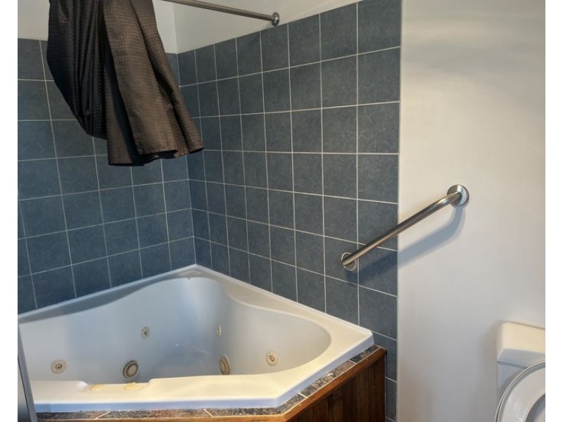 236 Mann Street, Armidale NSW 2350