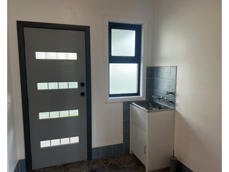 236 Mann Street, Armidale NSW 2350