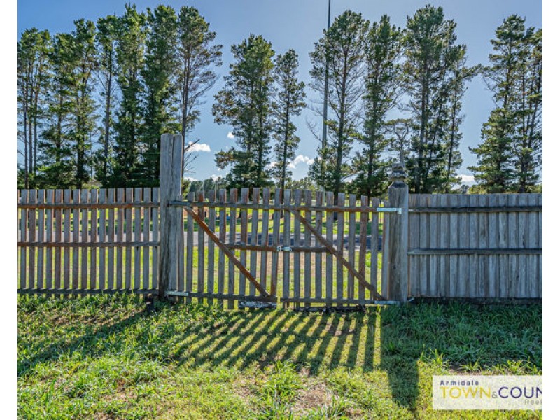 3-7 Boorolong Road, Armidale NSW 2350