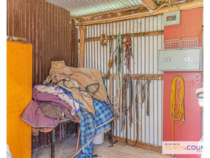 144 Mundays Lane, Armidale NSW 2350