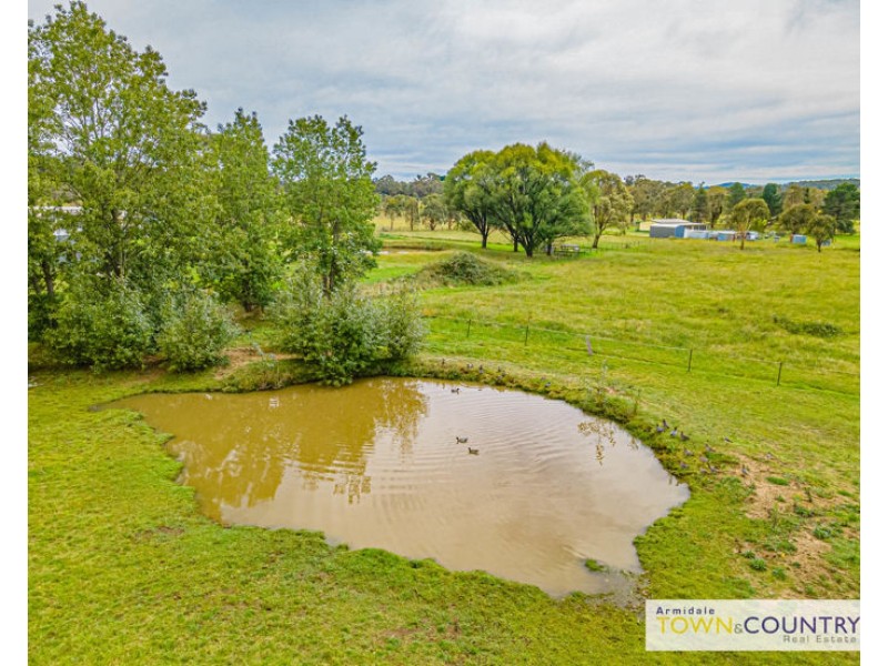 144 Mundays Lane, Armidale NSW 2350