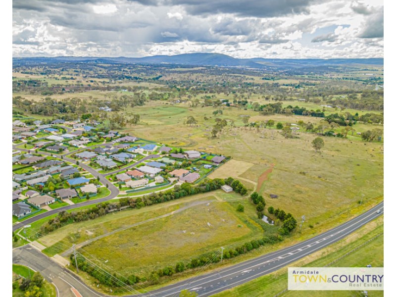 8 Link Road, Armidale NSW 2350