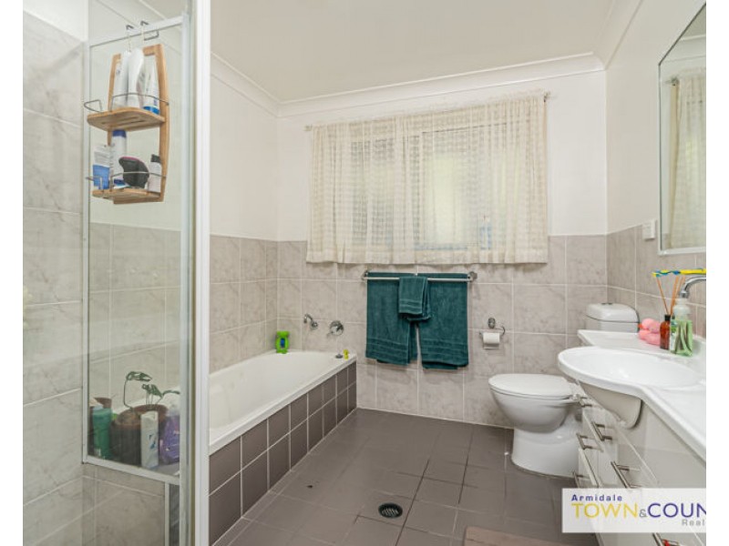 10 Rusden Court, Armidale NSW 2350