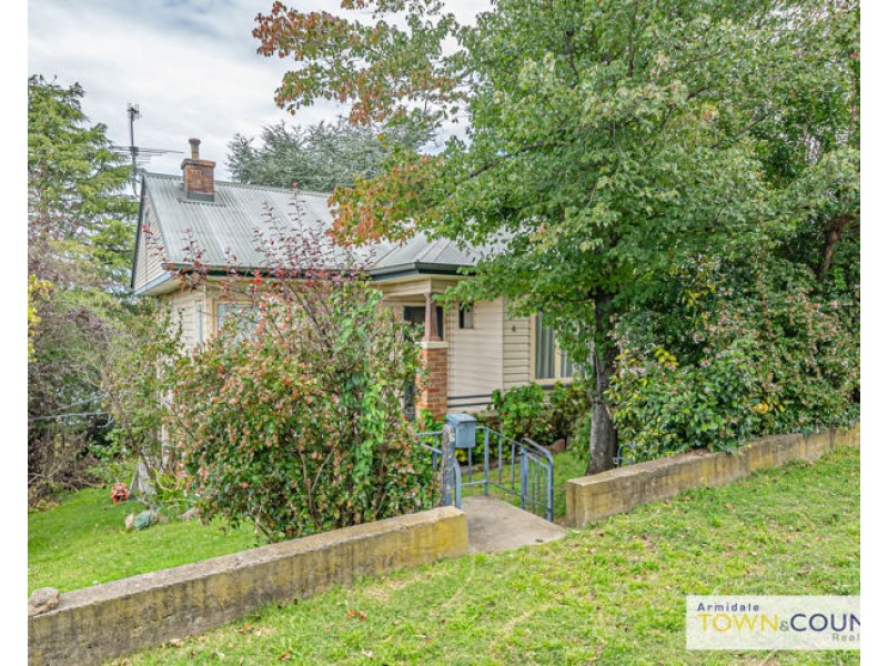 6 Quin Avenue, Armidale NSW 2350