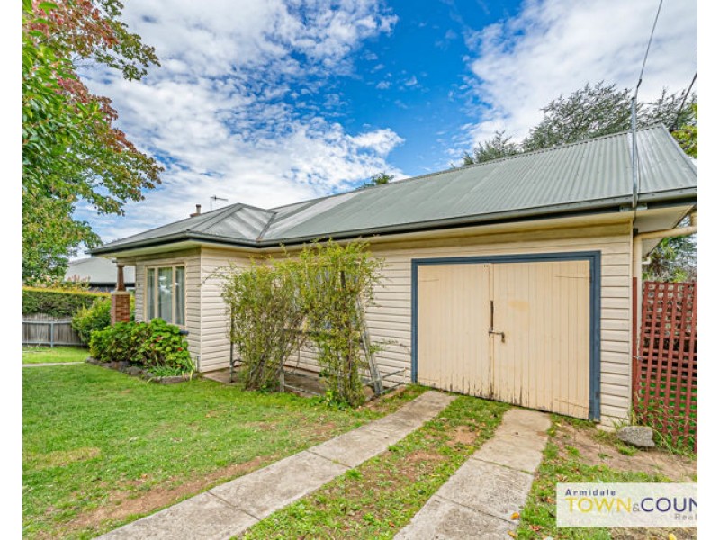 6 Quin Avenue, Armidale NSW 2350