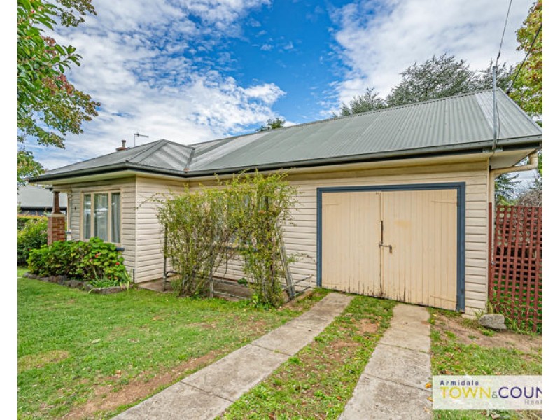6 Quin Avenue, Armidale NSW 2350