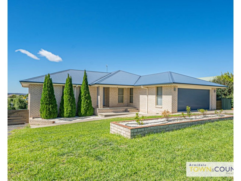 10 Fittler Road, Armidale NSW 2350