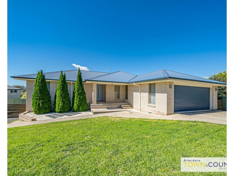 10 Fittler Road, Armidale NSW 2350