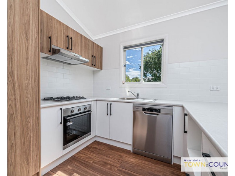 20 Holmes Avenue, Armidale NSW 2350