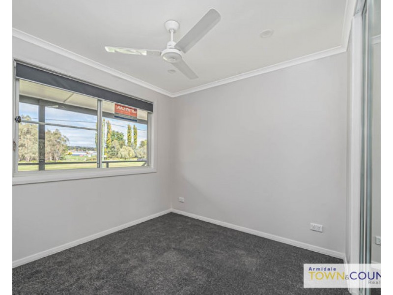 20 Holmes Avenue, Armidale NSW 2350