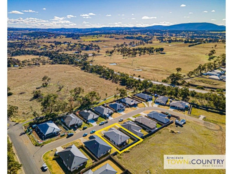 29 Sunrise Crescent, Armidale NSW 2350