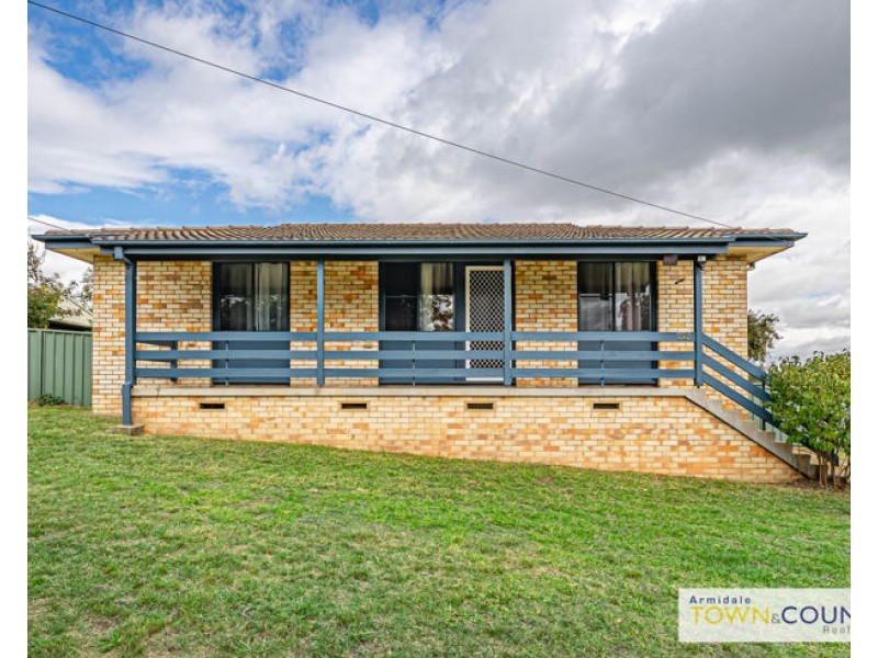 228 Erskine Street, Armidale NSW 2350